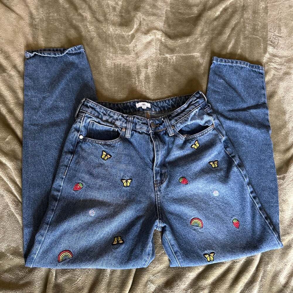 BP. Nordstrom Embroidered Butterfly Strawberry Rainbow Mom Jeans Size 29